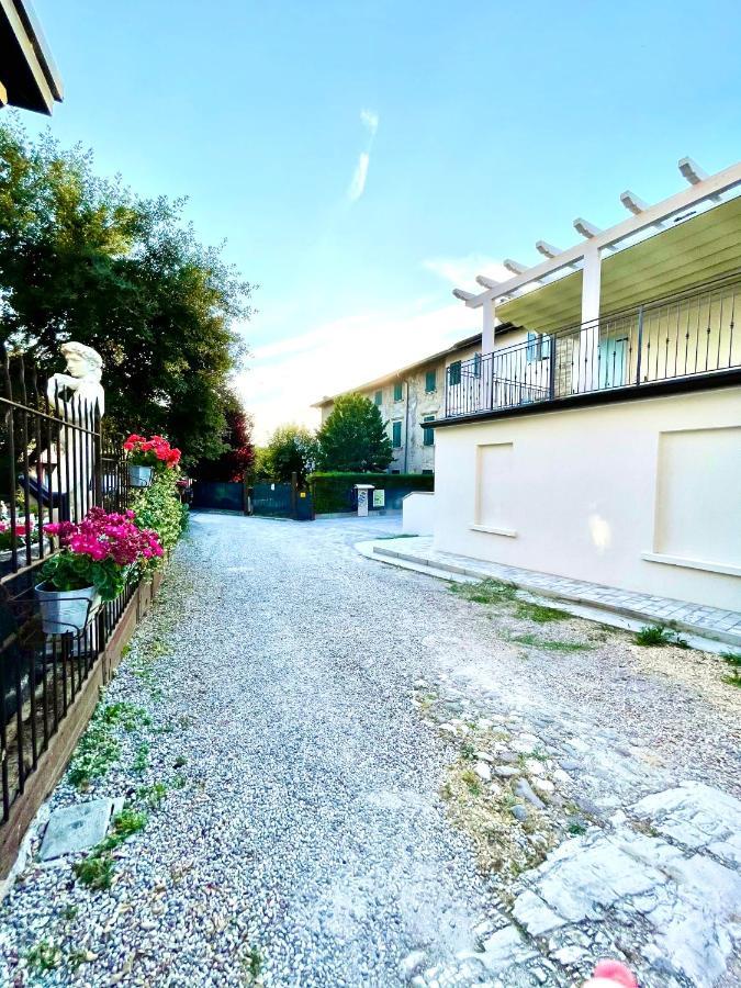 Dimora Di Charme Peschiera Del Garda Apartment Exterior foto